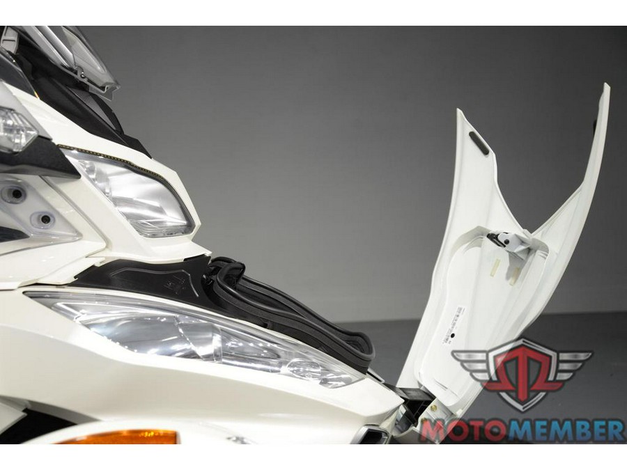 2014 Can-Am SPYDER RT S