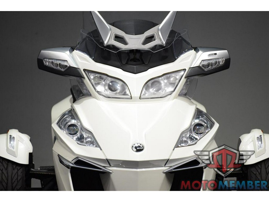2014 Can-Am SPYDER RT S