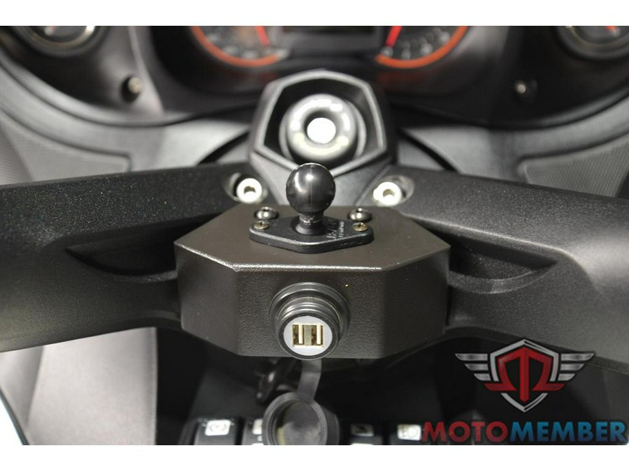 2014 Can-Am SPYDER RT S