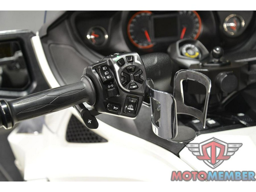 2014 Can-Am SPYDER RT S