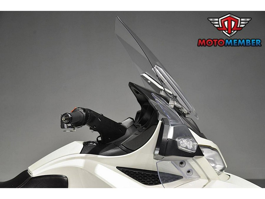 2014 Can-Am SPYDER RT S