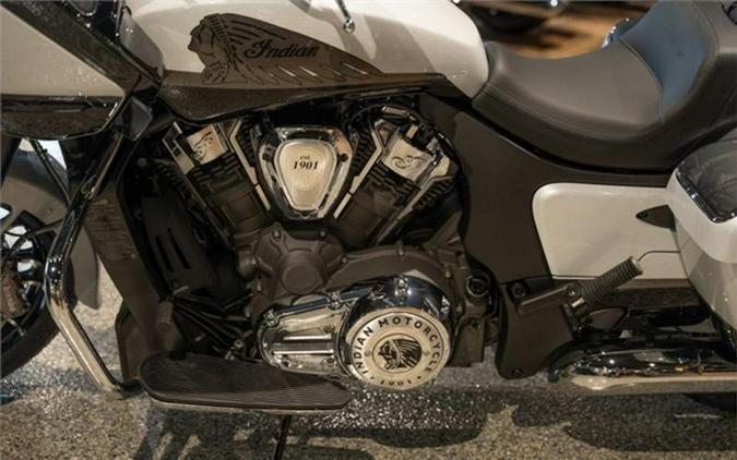 2024 Indian Motorcycle® Challenger® Limited with PowerBand Audio Package Ghost White Metallic