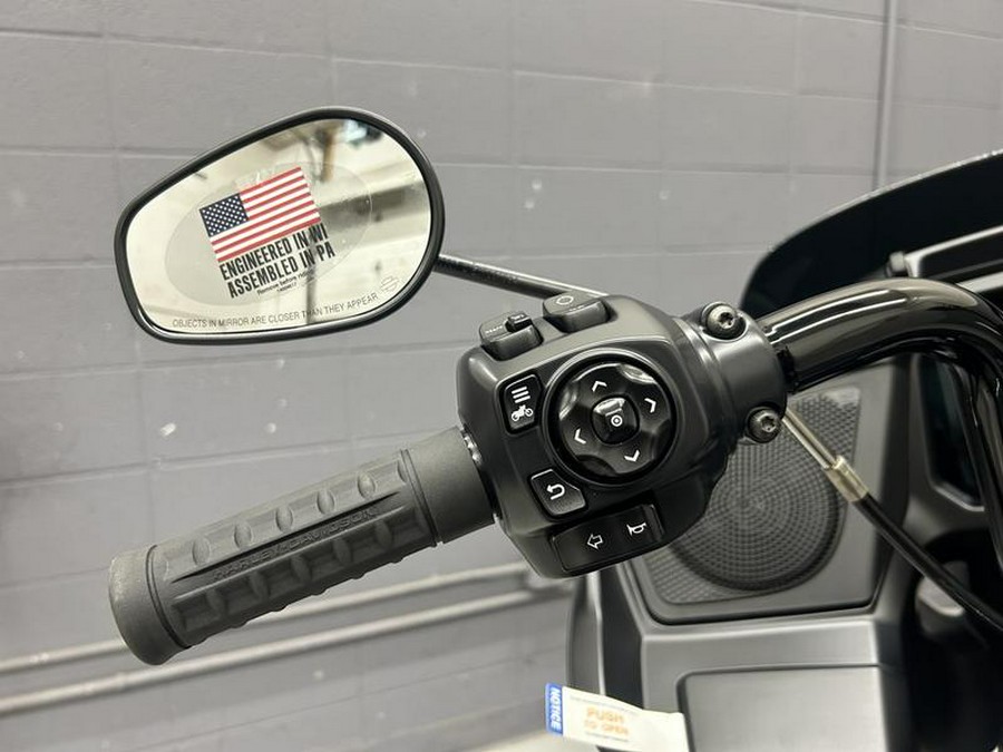 2025 Harley-Davidson® FLTRX - Road Glide®