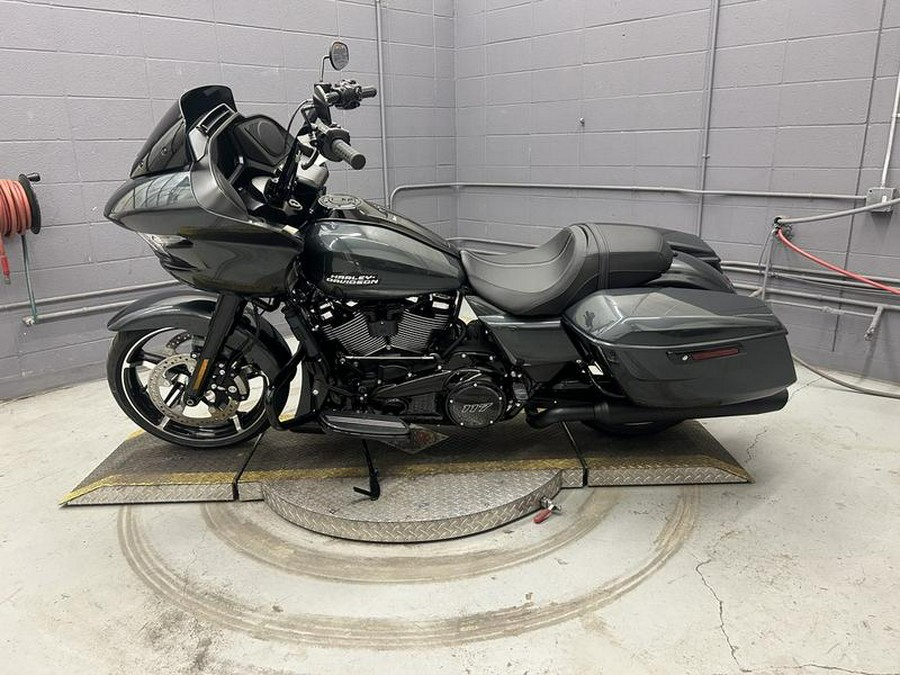 2025 Harley-Davidson® FLTRX - Road Glide®