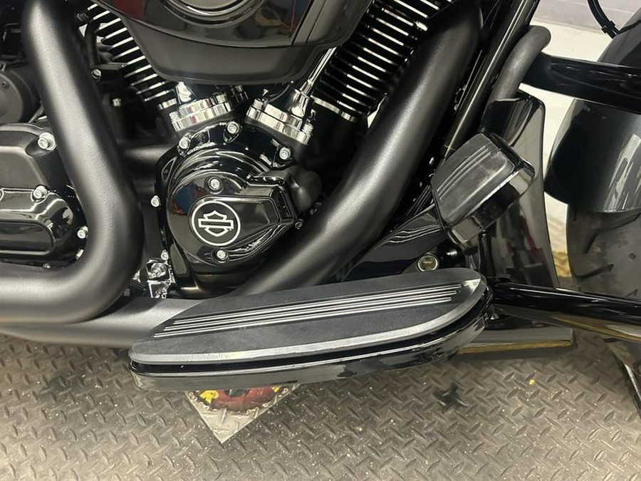 2025 Harley-Davidson® FLTRX - Road Glide®