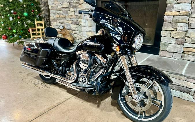 2014 FLHXS - Street Glide Special