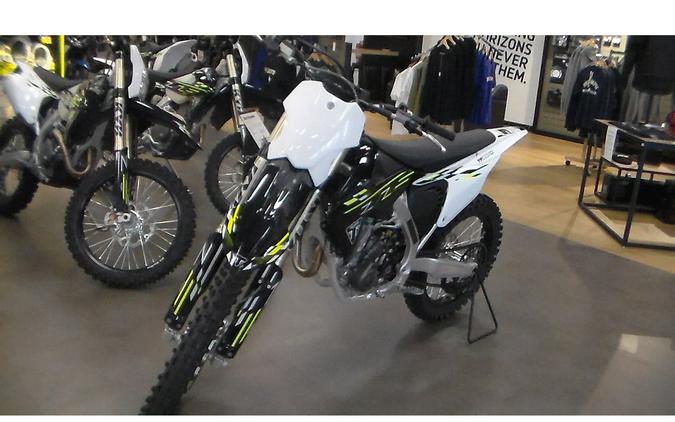 2026 TF250-X - Triumph