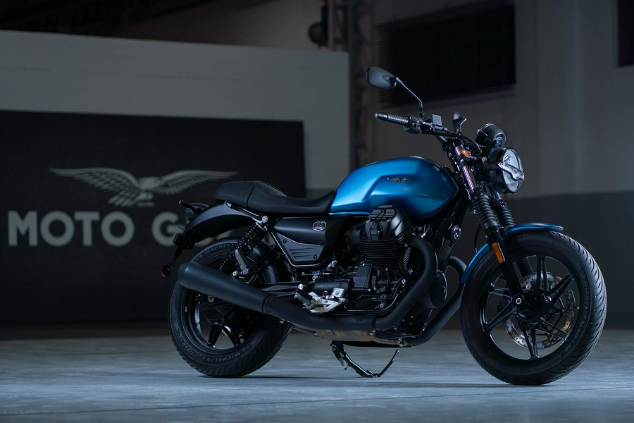 2027 Moto Guzzi V7 Stone