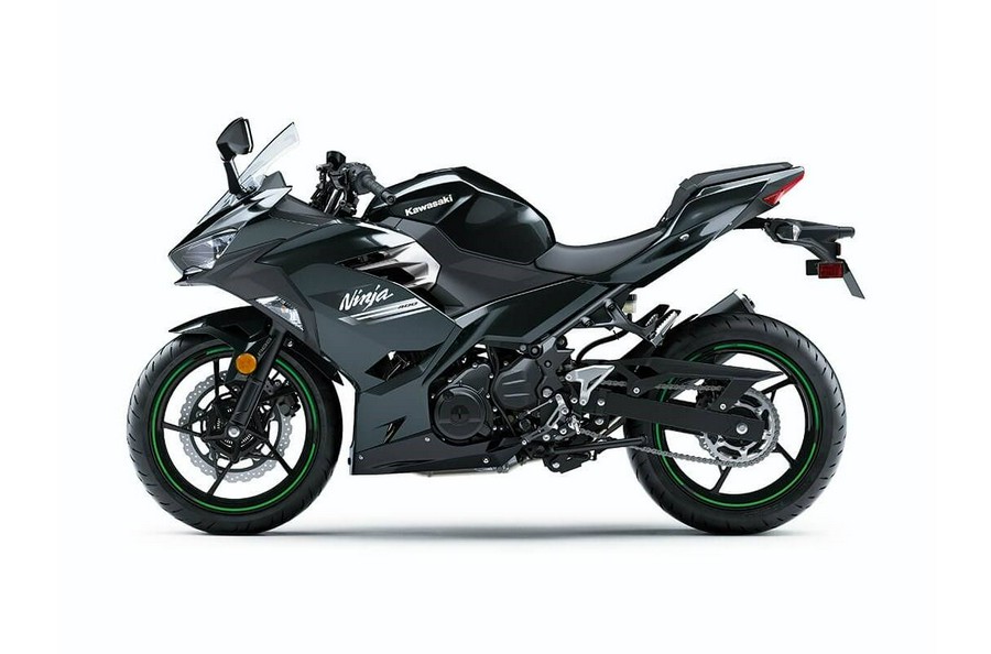 2022 Kawasaki Ninja 400 Base