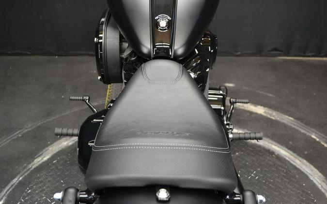 2024 Indian Motorcycle® Chief Dark Horse® Black Smoke