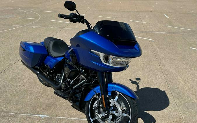 2024 Harley-Davidson Road Glide® Blue Burst - Black Finish