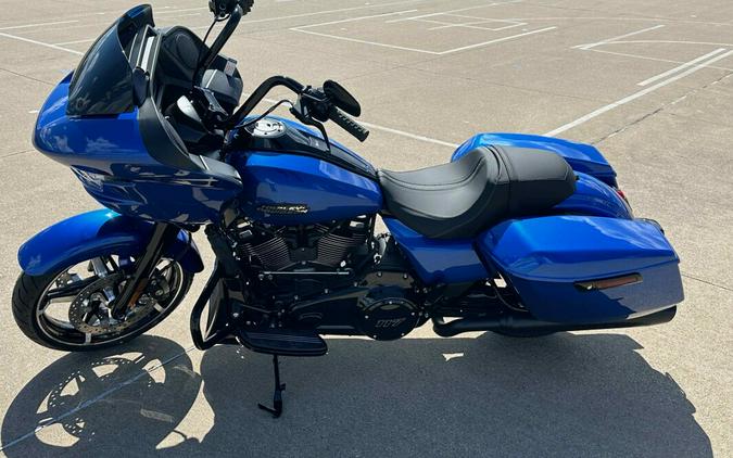 2024 Harley-Davidson Road Glide® Blue Burst - Black Finish