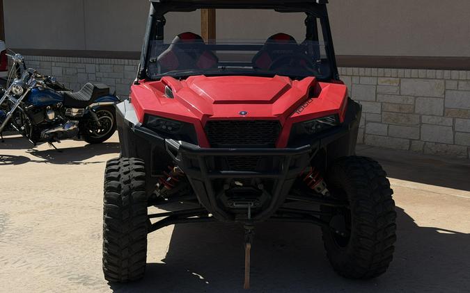 2025 POLARIS GENERAL XP 1000 ULTIMATE INDY RED