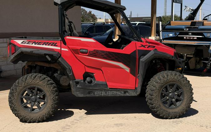 2025 POLARIS GENERAL XP 1000 ULTIMATE INDY RED