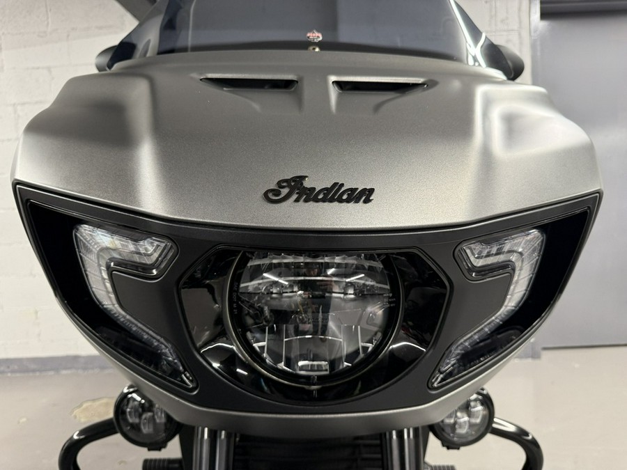 2023 Indian Challenger Dark Horse