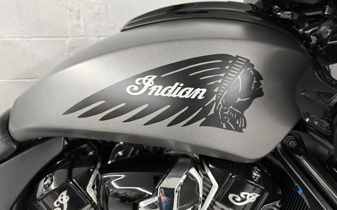2023 Indian Challenger Dark Horse