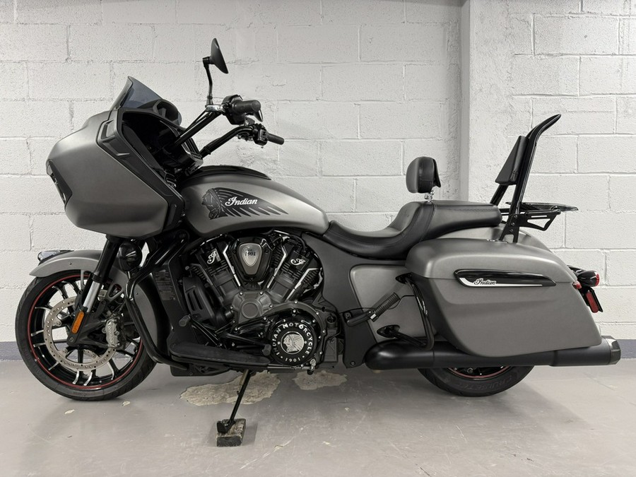 2023 Indian Challenger Dark Horse