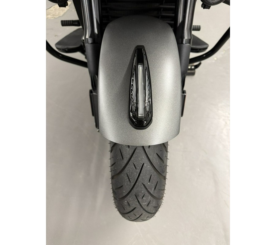 2023 Indian Challenger Dark Horse
