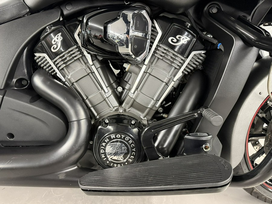 2023 Indian Challenger Dark Horse