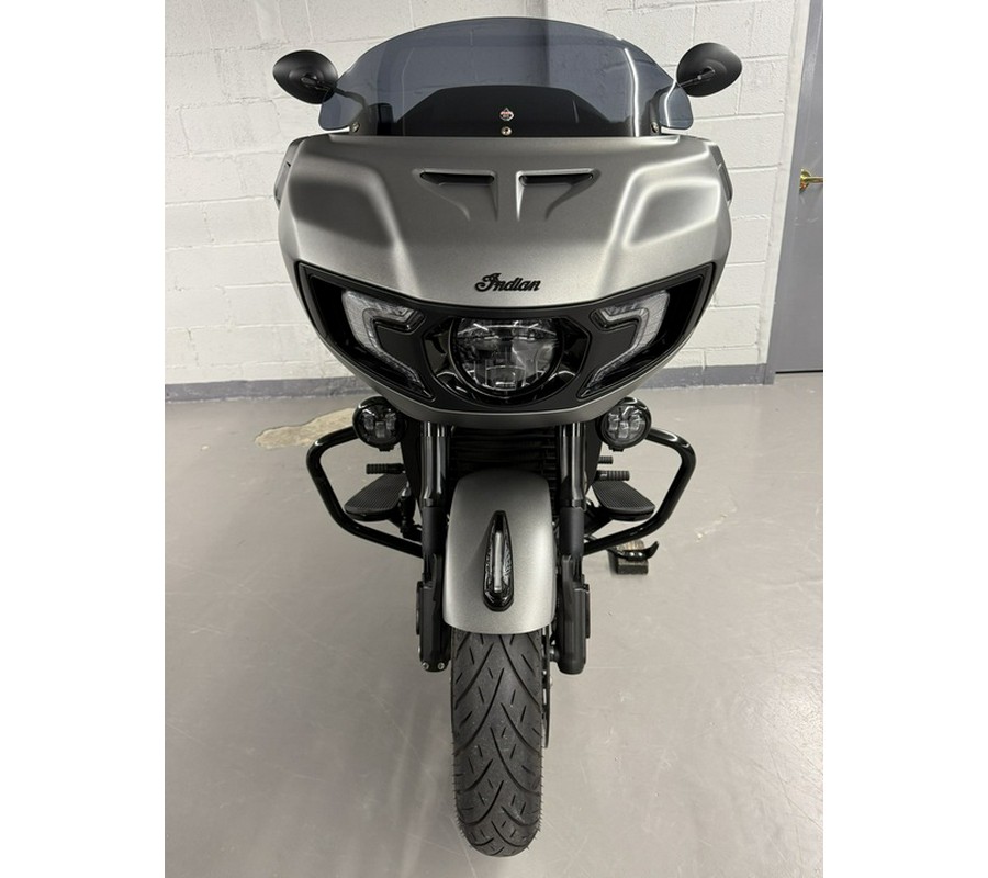 2023 Indian Challenger Dark Horse