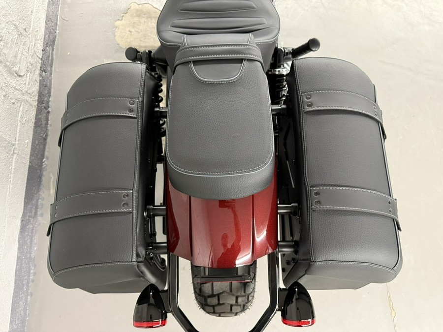 2025 Indian SUPER SCOUT LIMITED WITH TECH