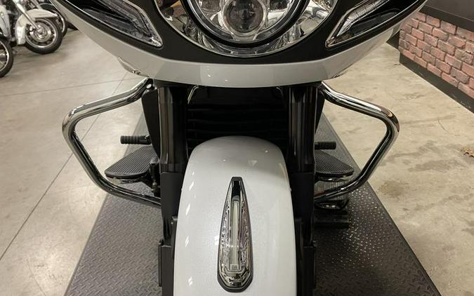 2024 Indian Motorcycle® Challenger® Limited Ghost White Metallic