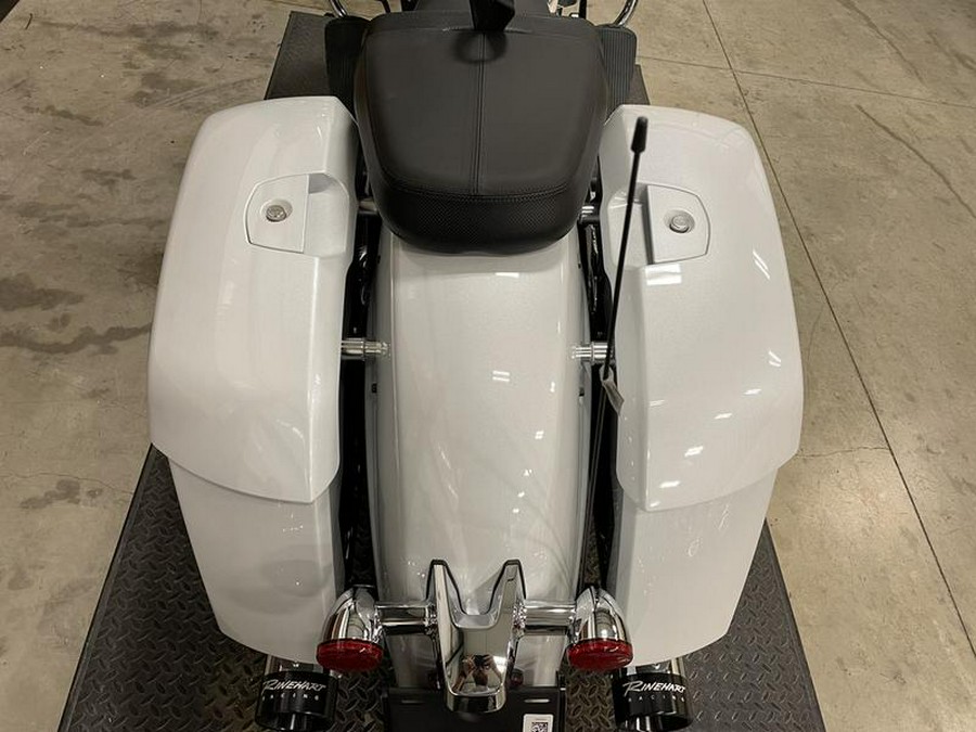 2024 Indian Motorcycle® Challenger® Limited Ghost White Metallic