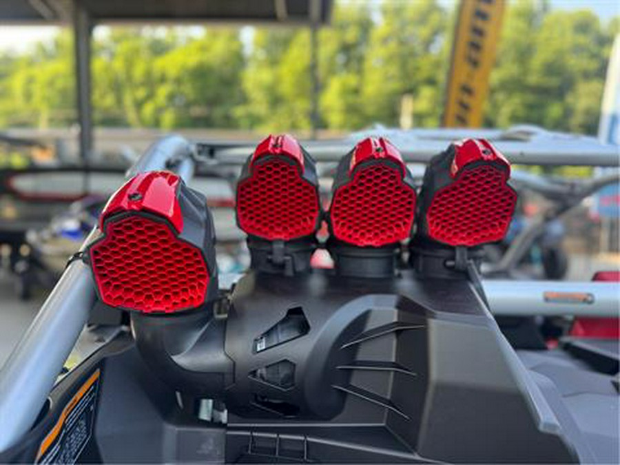 2025 Can-Am Maverick X3 X MR Turbo RR 72