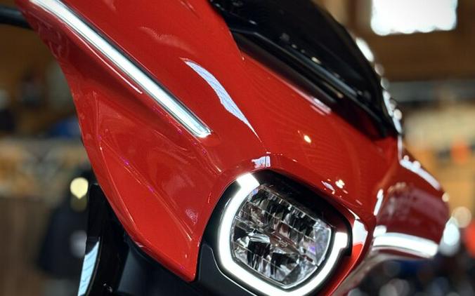 2026 Harley-Davidson® Street Glide® Blood Orange - Black