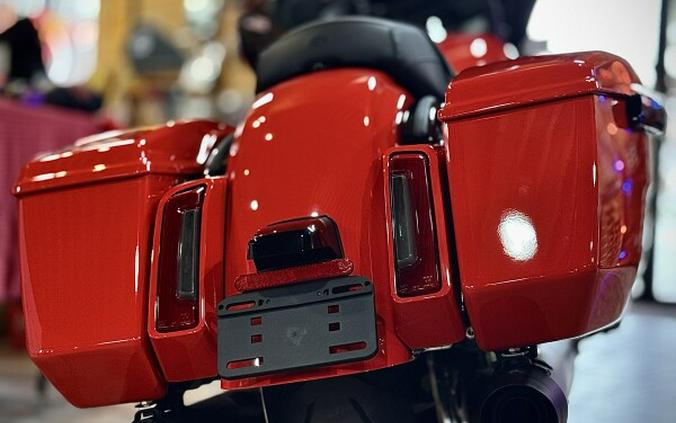 2026 Harley-Davidson® Street Glide® Blood Orange - Black