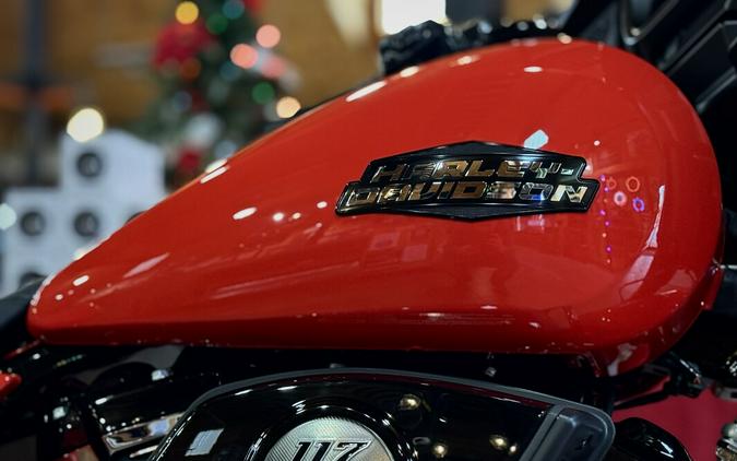 2026 Harley-Davidson® Street Glide® Blood Orange - Black