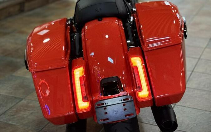 2026 Harley-Davidson® Street Glide® Blood Orange - Black