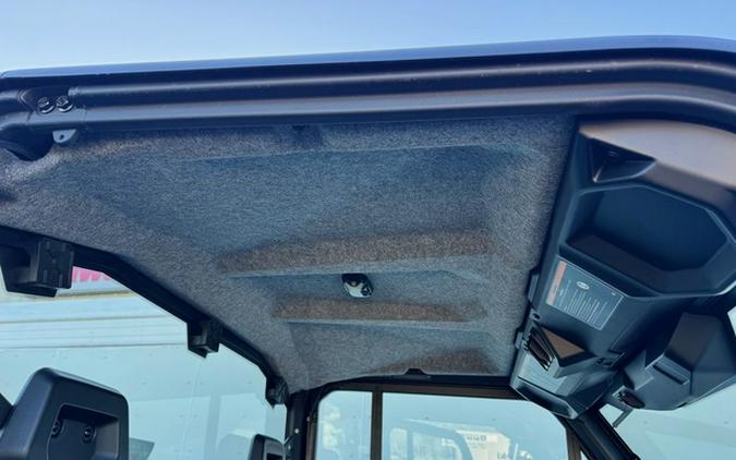 2026 Can-Am Defender XT CAB HD11