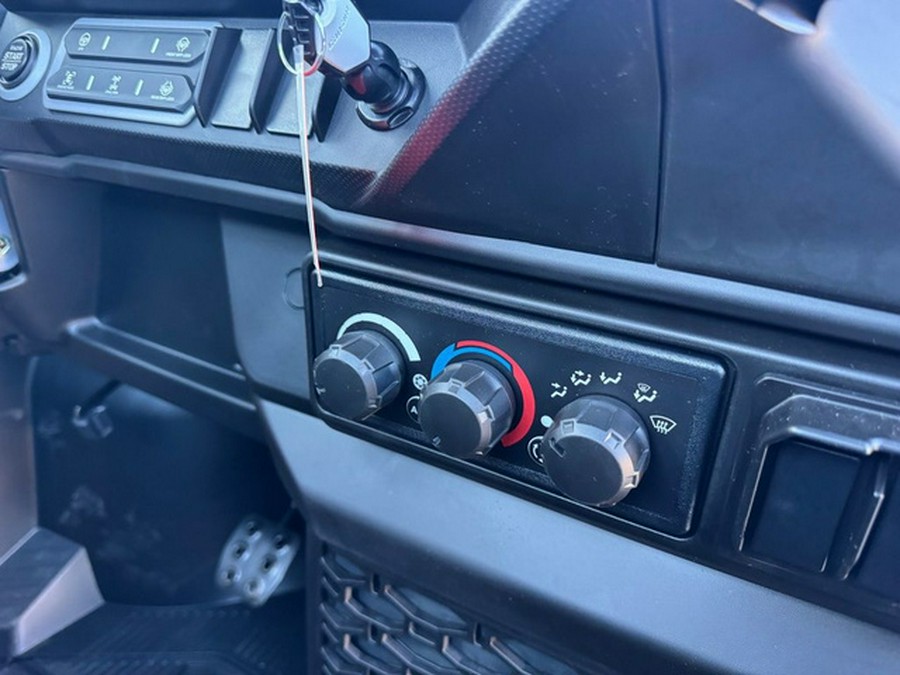 2026 Can-Am Defender XT CAB HD11