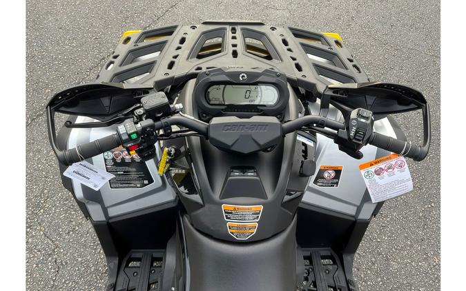 2024 Can-Am Outlander Max XT-P 1000R Silver & Yellow