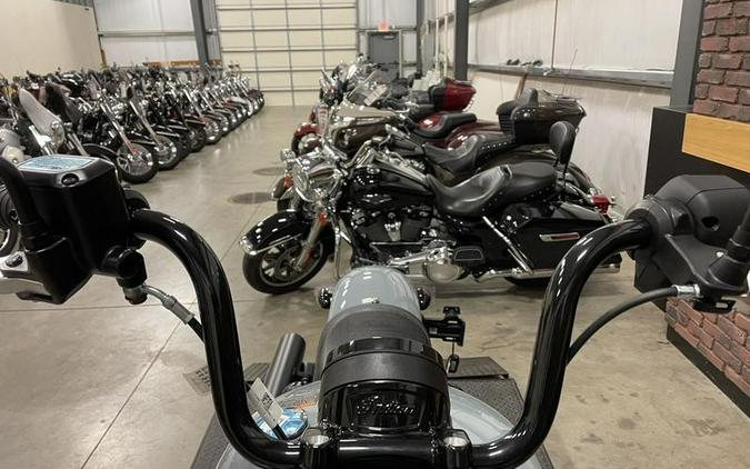 2024 Indian Motorcycle® Chief Bobber Dark Horse® Storm Gray