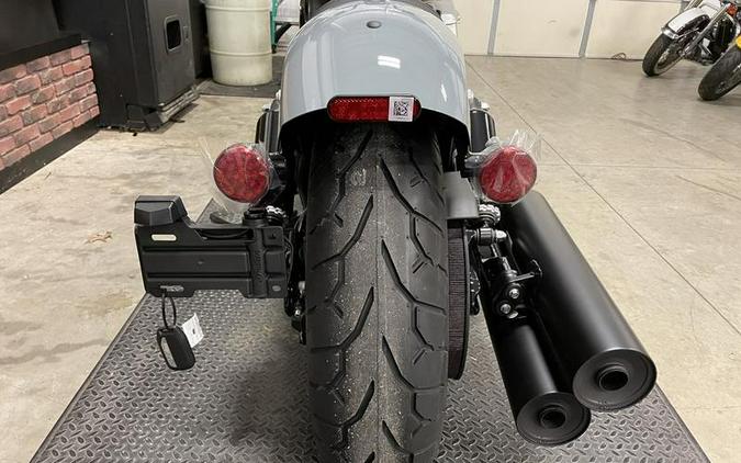 2024 Indian Motorcycle® Chief Bobber Dark Horse® Storm Gray