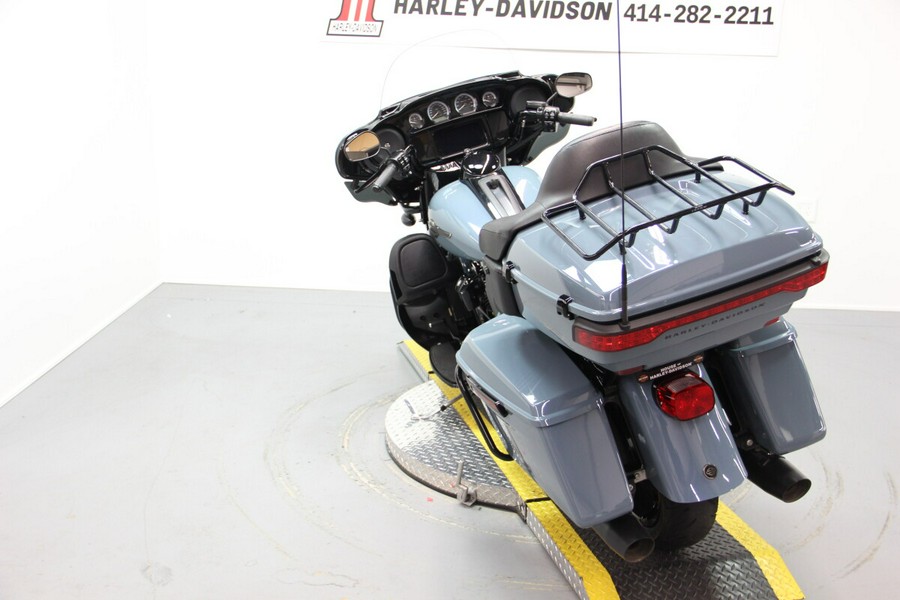 2024 Harley-Davidson® Ultra Limited Sharkskin Blue