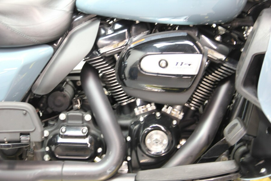 2024 Harley-Davidson® Ultra Limited Sharkskin Blue