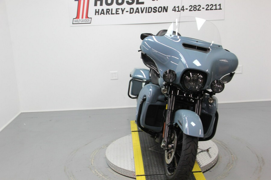 2024 Harley-Davidson® Ultra Limited Sharkskin Blue