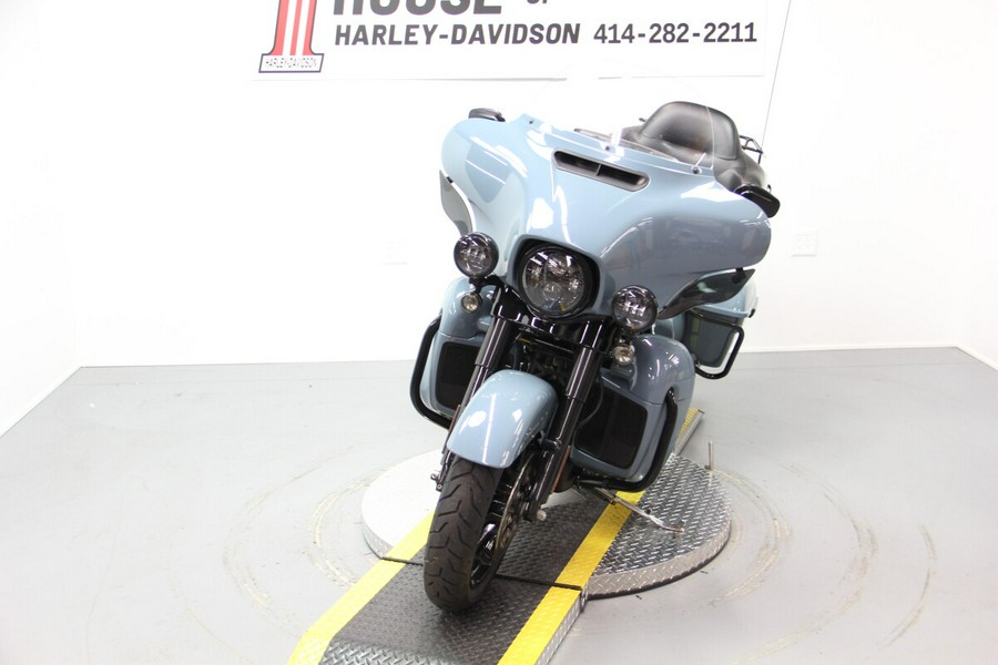 2024 Harley-Davidson® Ultra Limited Sharkskin Blue