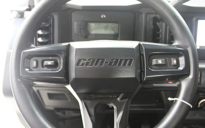 2026 Can-Am Defender Limited HD11