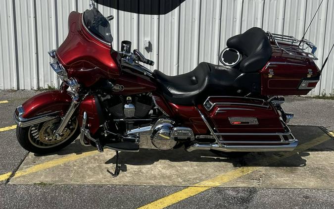 2009 Harley-Davidson® Electra Glide® Ultra Classic® Red Hot Sunglo