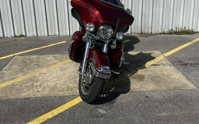 2009 Harley-Davidson® Electra Glide® Ultra Classic® Red Hot Sunglo