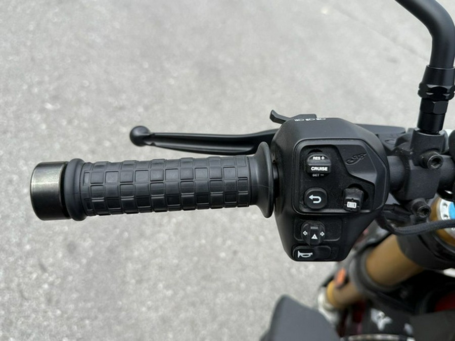2024 Indian FTR R Carbon Carbon Fiber