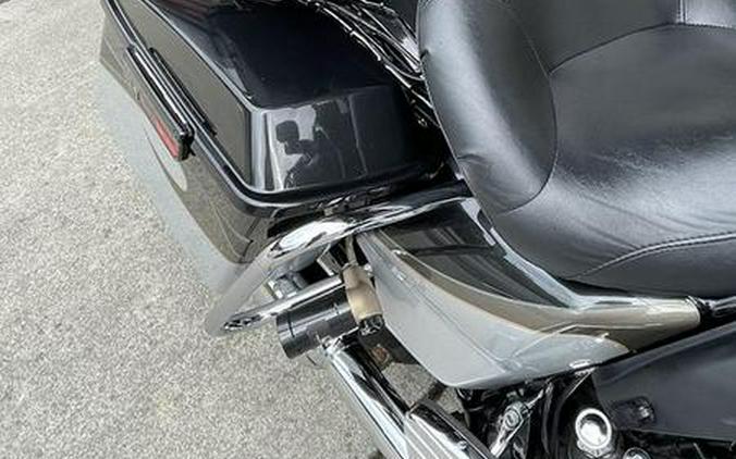 2013 Harley-Davidson® FLHTCUSE8 - CVO™ Ultra Classic® Electra Glide®