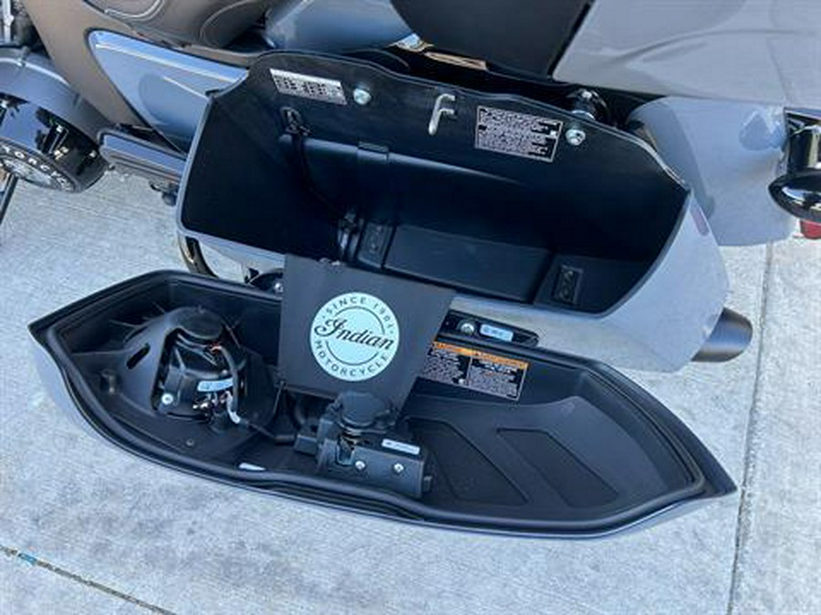 2024 Indian Motorcycle Pursuit® Dark Horse® with PowerBand Audio Package