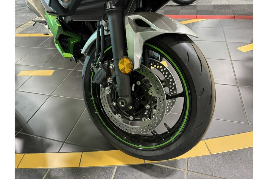 2024 Kawasaki Ninja® 7 Hybrid ABS