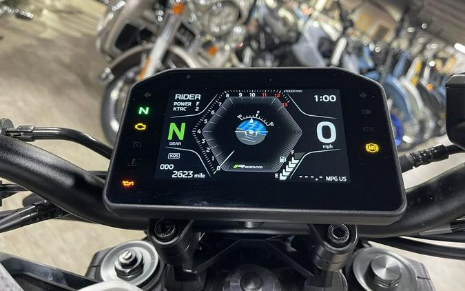 2025 Kawasaki Z900 ABS Galaxy Silver/Metallic Spark Black