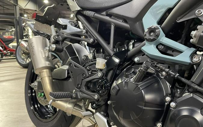 2025 Kawasaki Z900 ABS Galaxy Silver/Metallic Spark Black